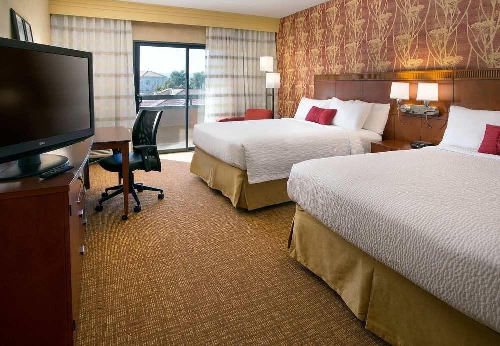Courtyard By Marriott Phoenix Airport Exteriör bild
