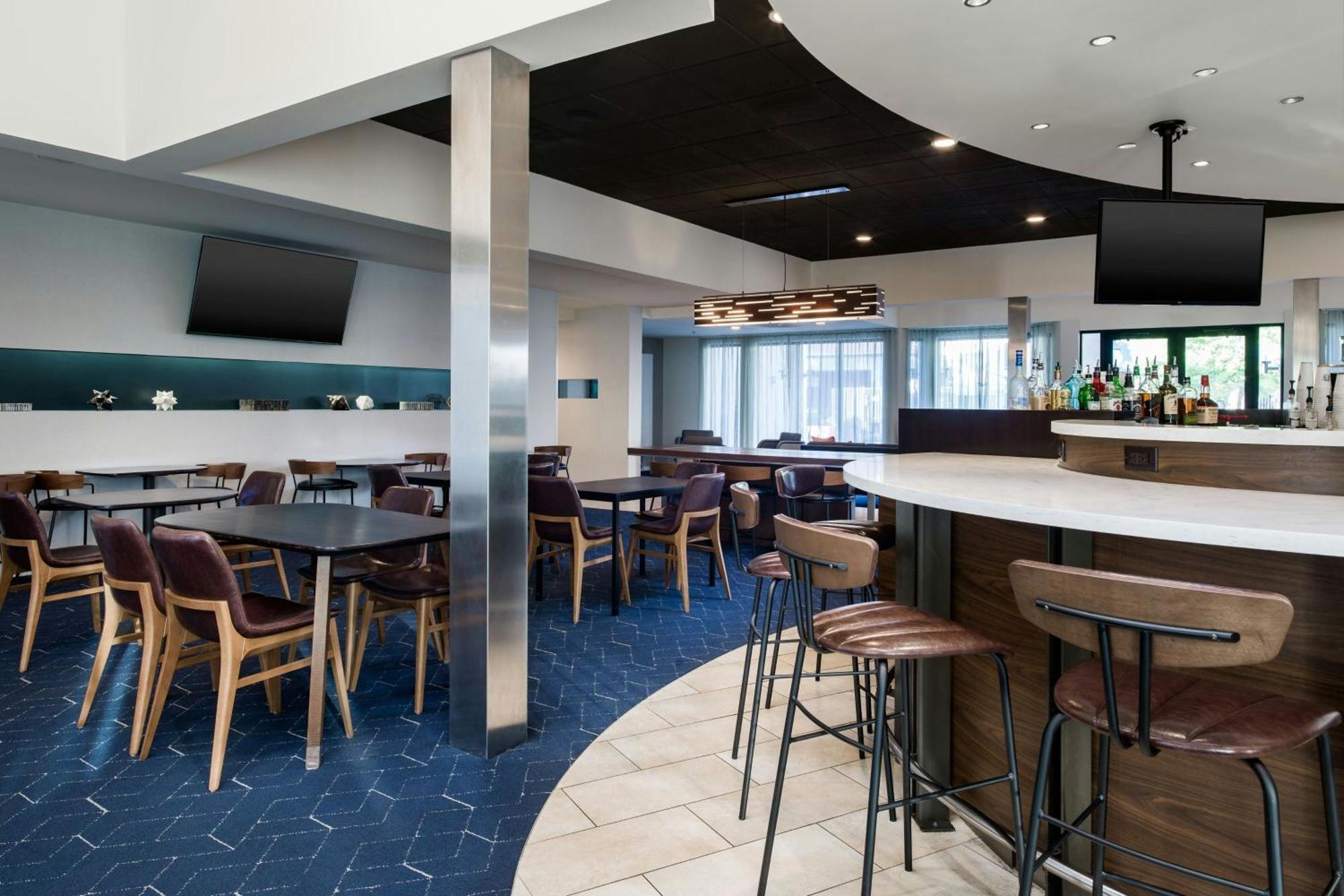 Courtyard By Marriott Phoenix Airport Exteriör bild