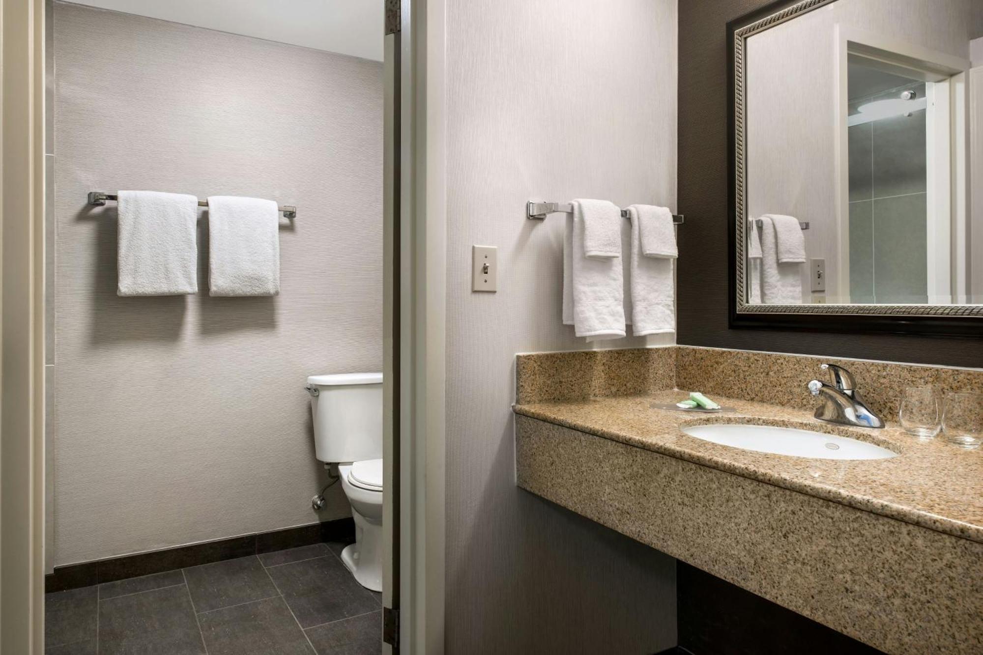 Courtyard By Marriott Phoenix Airport Exteriör bild