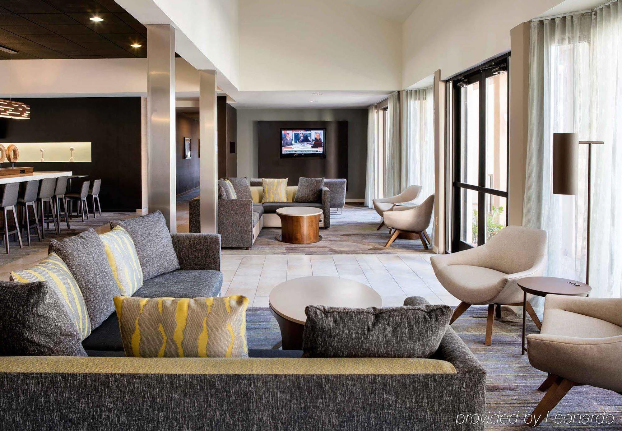 Courtyard By Marriott Phoenix Airport Exteriör bild