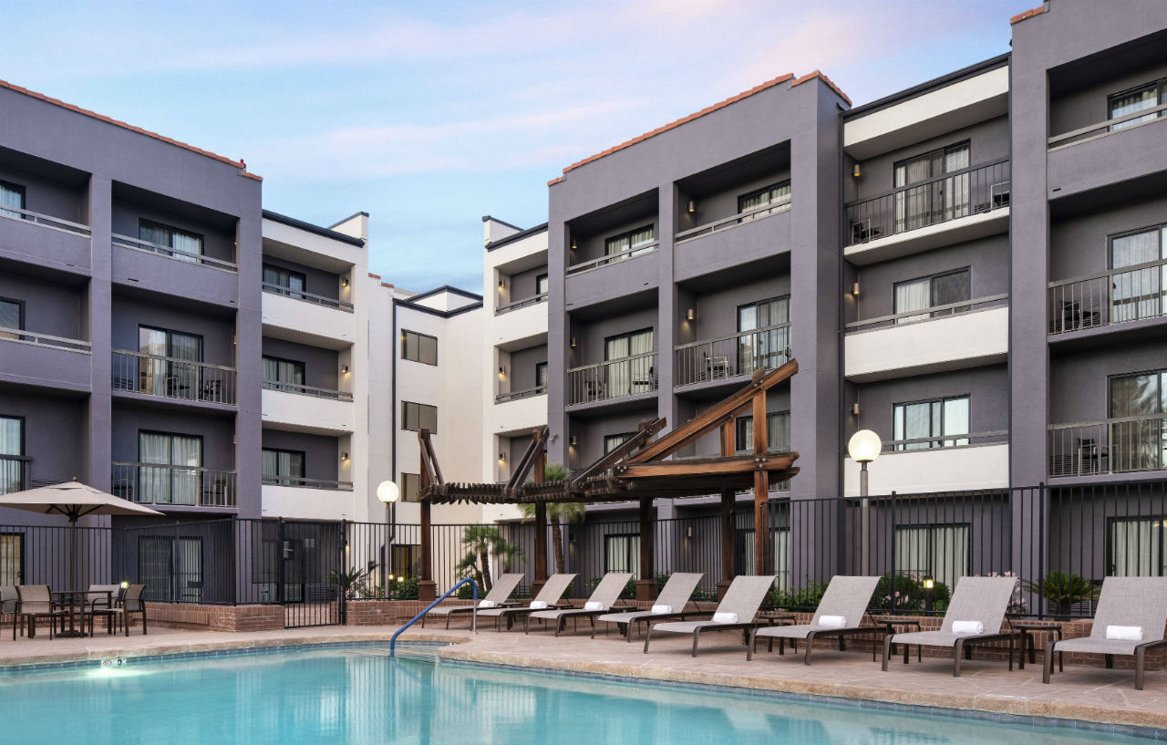 Courtyard By Marriott Phoenix Airport Exteriör bild