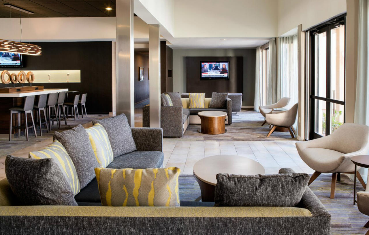 Courtyard By Marriott Phoenix Airport Exteriör bild